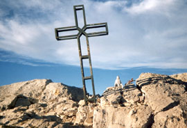 Pizzo Deta. La Croce a la Madonnina.