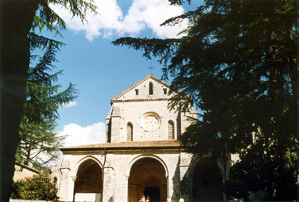 Abbazia_di_Casamari_.jpg