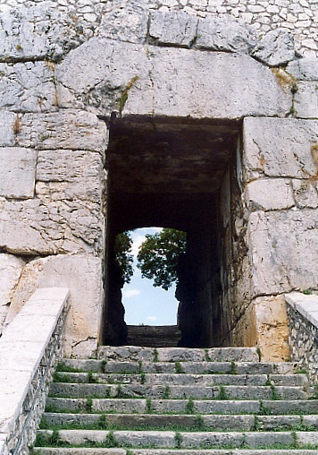 Alatri-Porta Maggiore.jpg