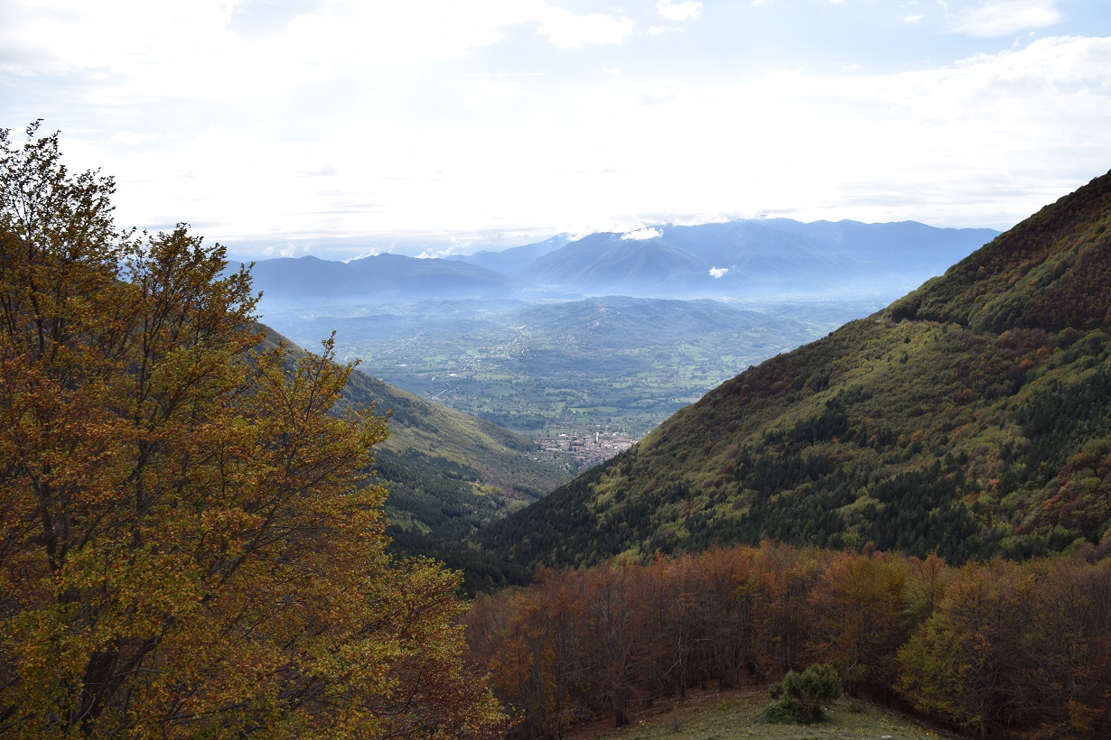 Campoli Appennino da Forca D'acero.jpg