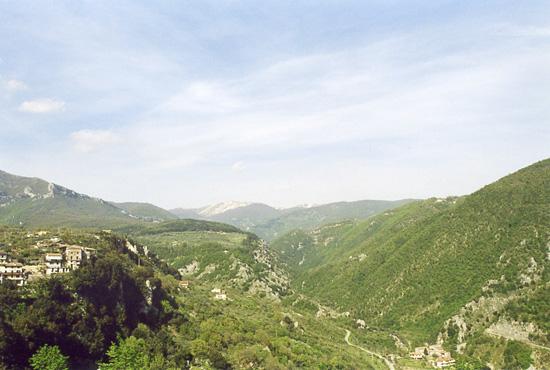 Collepardo-Panorama_dal_Belvedere.jpg