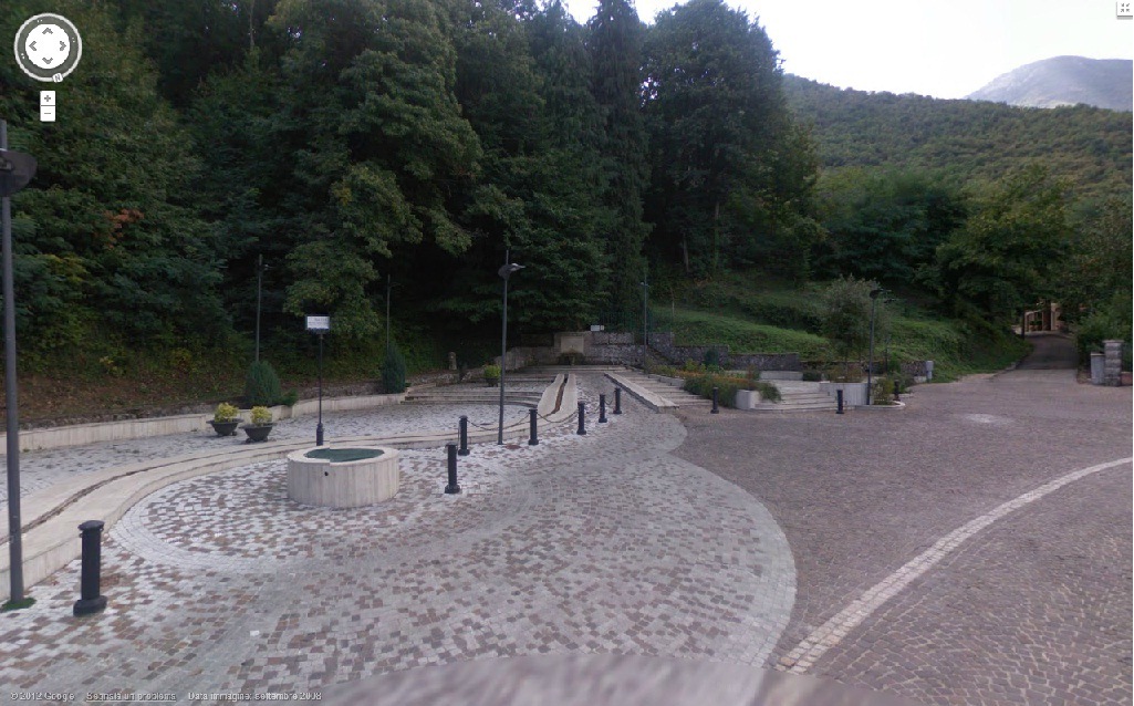 fonte del pisciarello.jpg