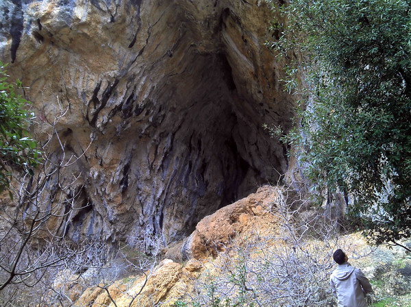 Grotta rossa ingresso.jpg