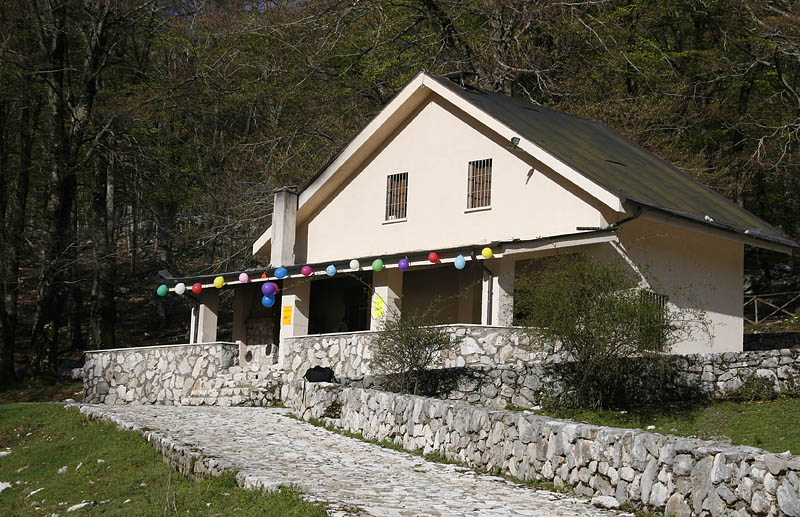 rifugio cisterna1.jpg