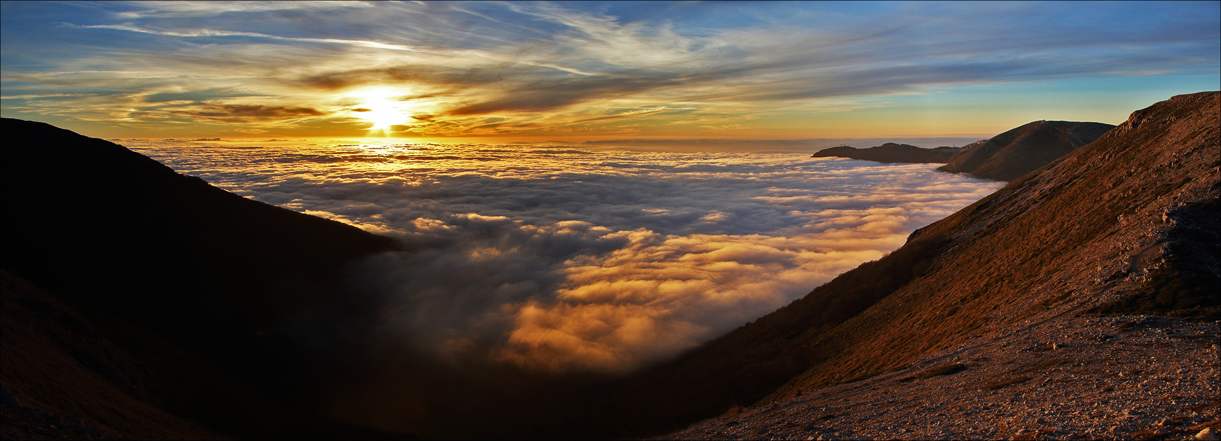 tramonto su mare di nebbia.jpg